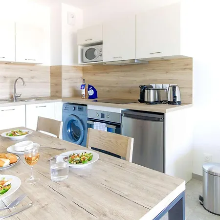 Select' - T2 A Saint-clair Au Lavandou Dans Neuve Avec Piscine - 180sud-b12 Appartement *